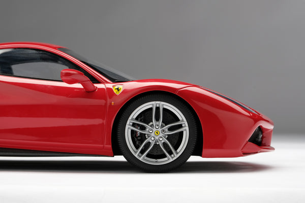 1/18　フェラーリ　488 GTB Ferrari　カスタム Amazon.co.jp: 1/18 フェラーリ Ferrari 488 GTB カスタム : おもちゃ