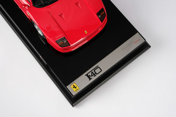 フェラーリ F40 – Amalgam Collection