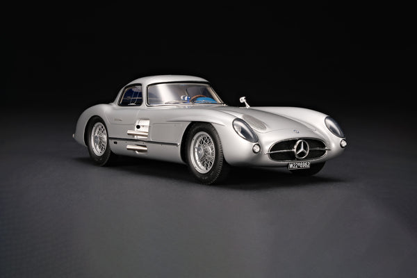 メルセデス・ベンツ 300 SLR「ウーレンハウト クーペ」 – Amalgam