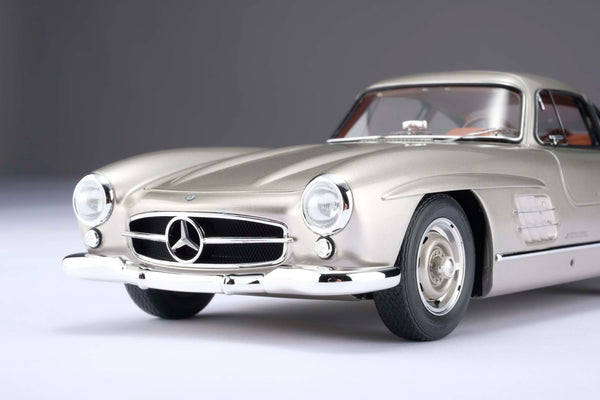メルセデス-ベンツ 300SL ガルウィング – Amalgam Collection