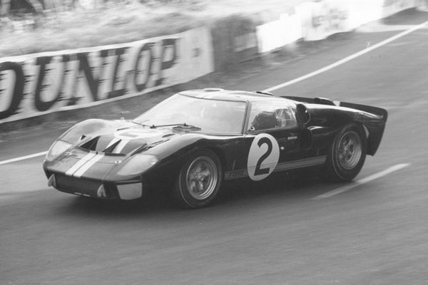 Ford GT40 1966 Le Mans Winner – Amalgam Collection