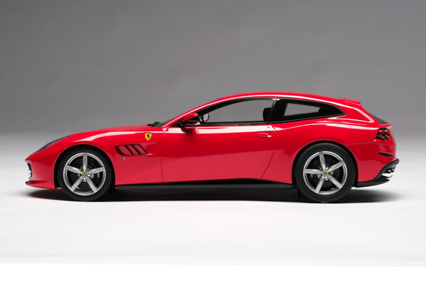 Ferrari GTC4 Lusso ミニカー 赤 ferrari_gtc4_lusso_rosso_corsa