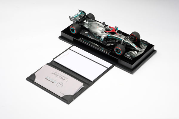 OPO 10 Modello Auto Formula 1 1/24 - Mercedes-AMG F1 W10 EQ Power+ Lewis Hamilton Winner 2019, Ixo Per Hachette - 6