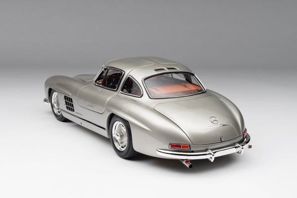 メルセデス-ベンツ 300SL ガルウィング – Amalgam Collection
