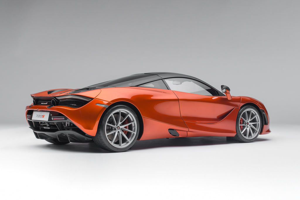 McLaren 720S at 1:8 scale