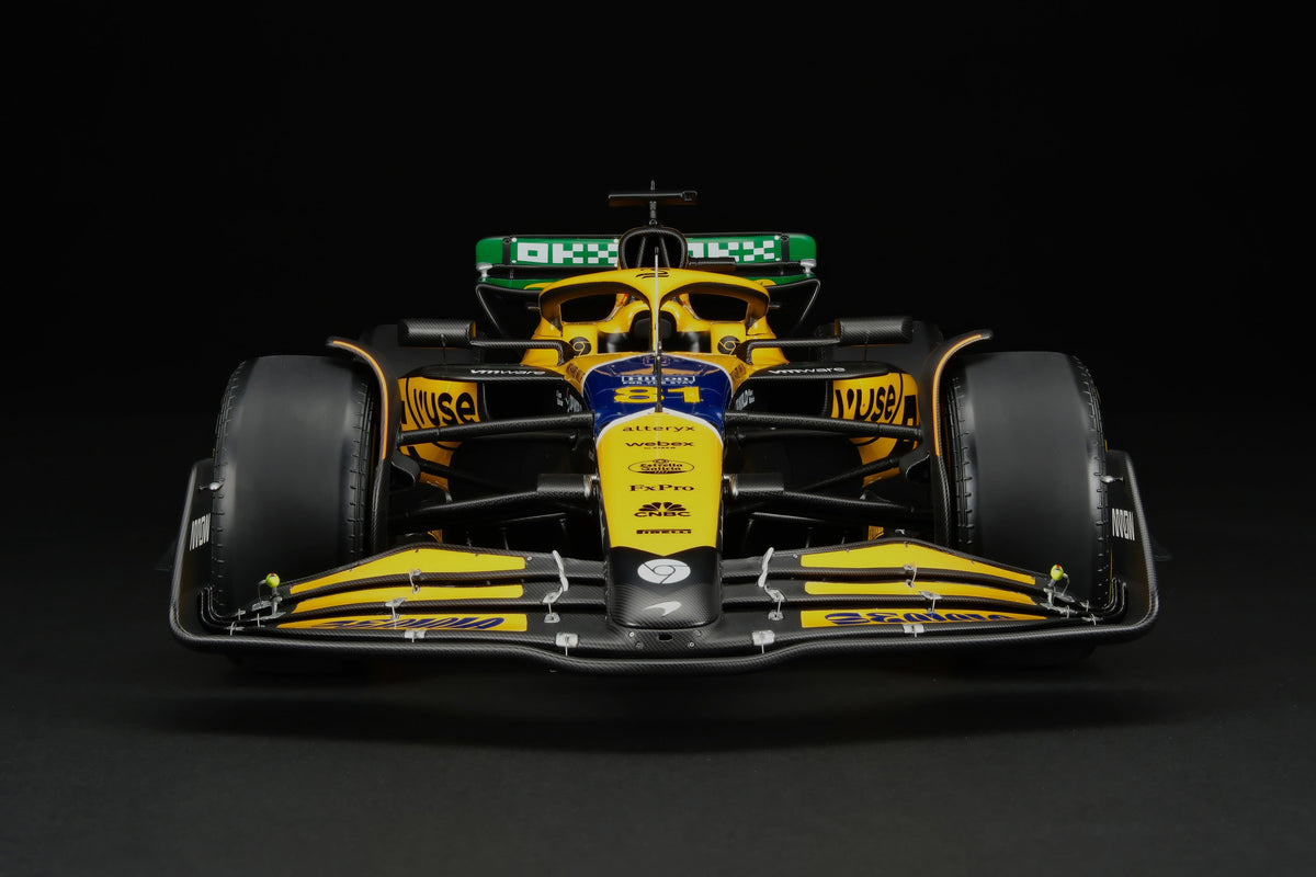 McLaren MCL38