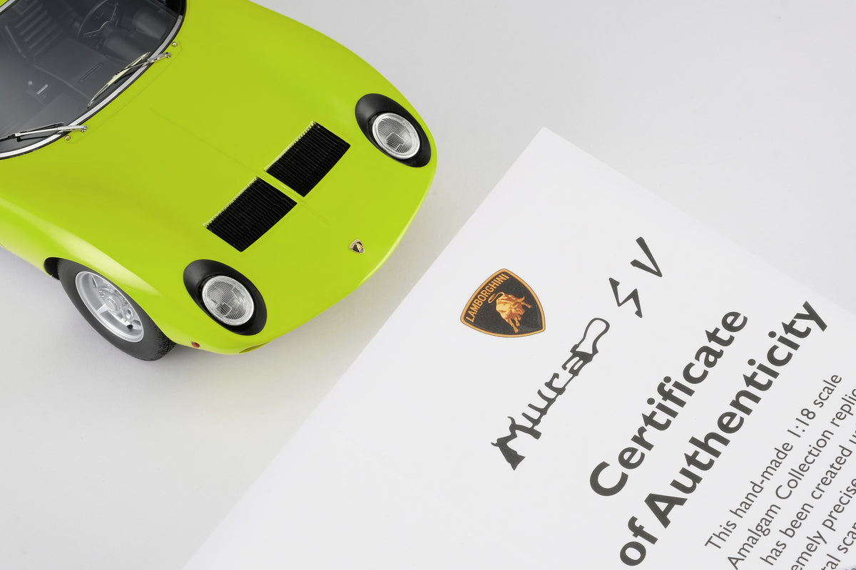 Lamborghini Miura P400 SV Edition in Verde Miura (Green) at 1:18 scale by Amalgam Collection