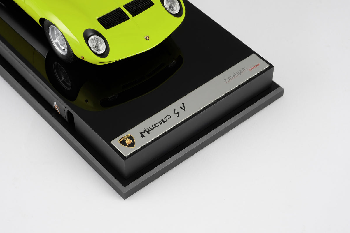 Lamborghini Miura P400 SV Edition in Verde Miura (Green) at 1:18 scale by Amalgam Collection