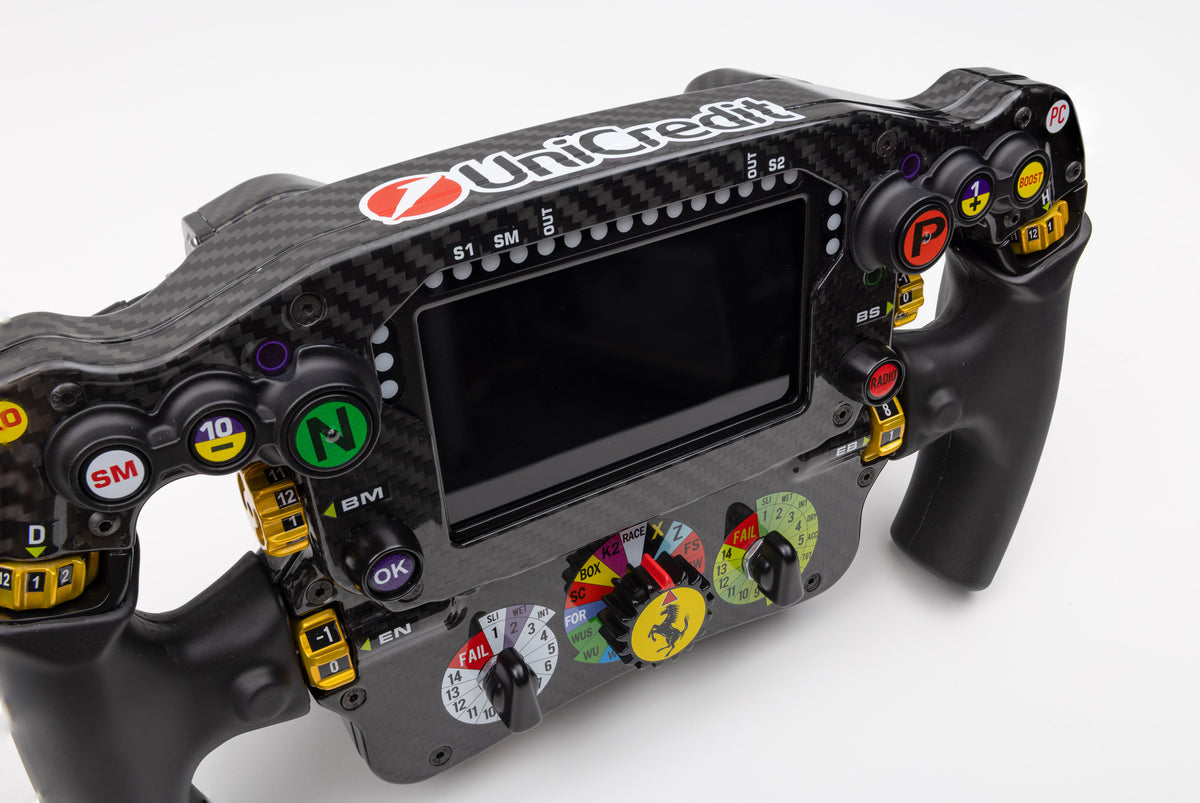 Volant Ferrari SF-26 (2026) - Lewis Hamilton