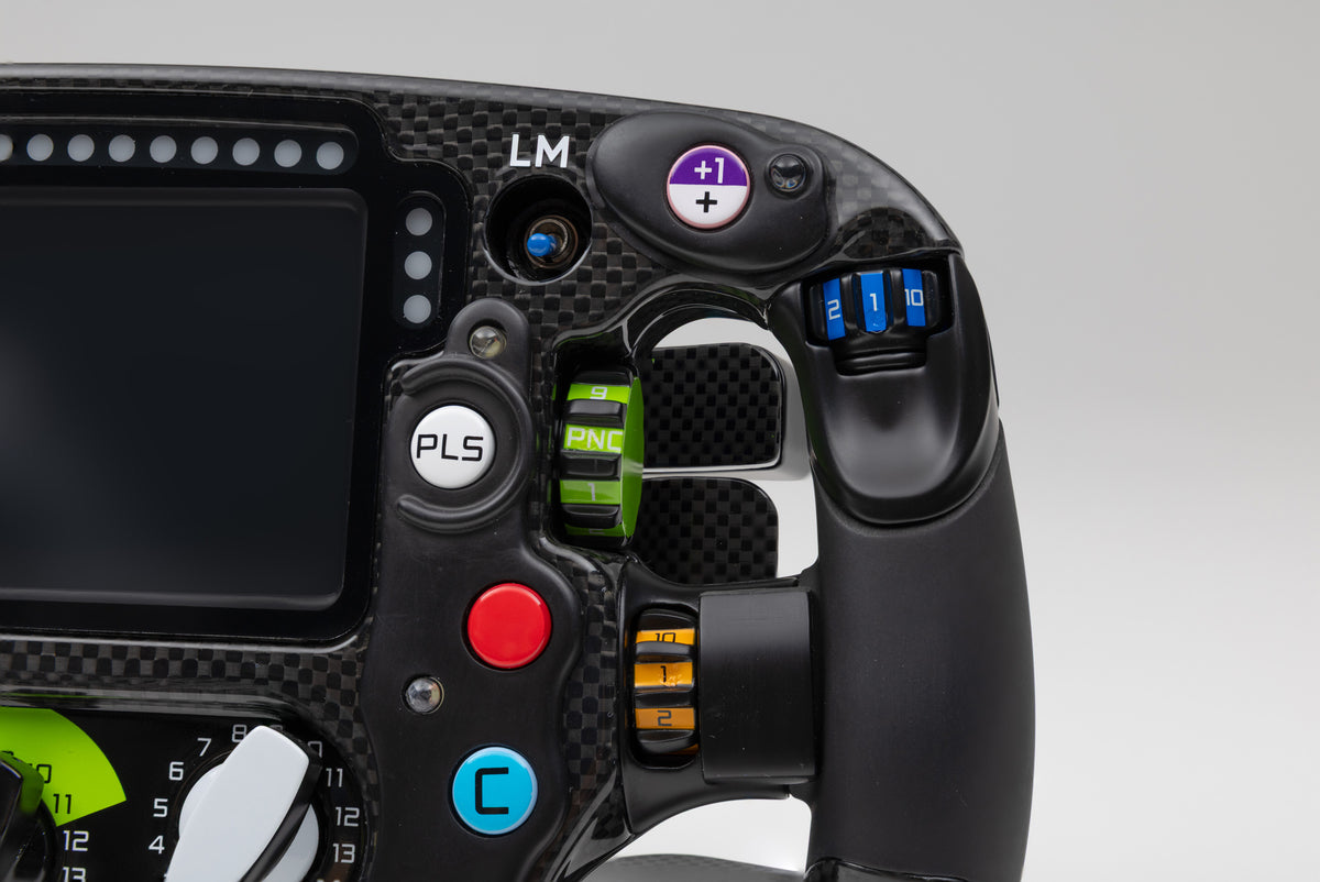 マクラーレン MCL39 ステアリングホイール (2025)
