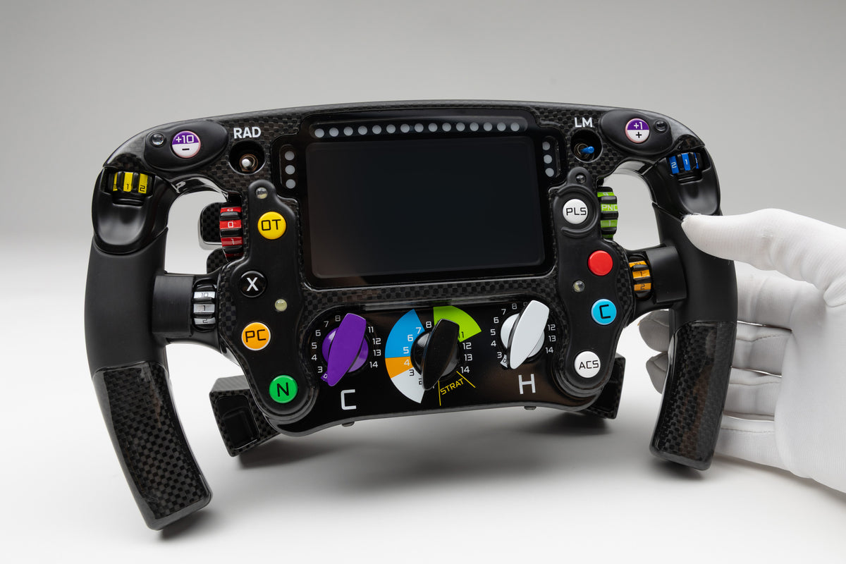マクラーレン MCL39 ステアリングホイール (2025)