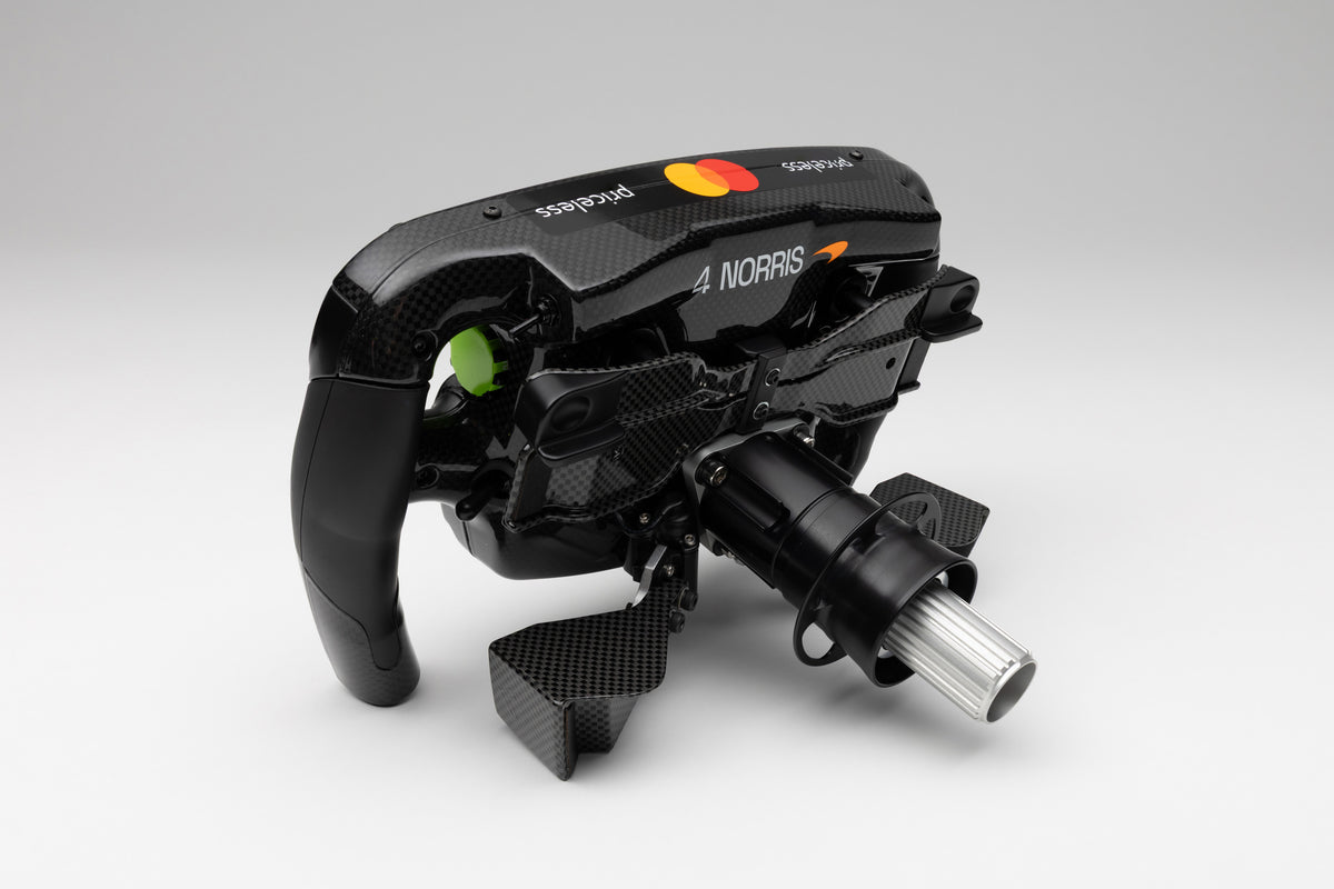 マクラーレン MCL39 ステアリングホイール (2025)