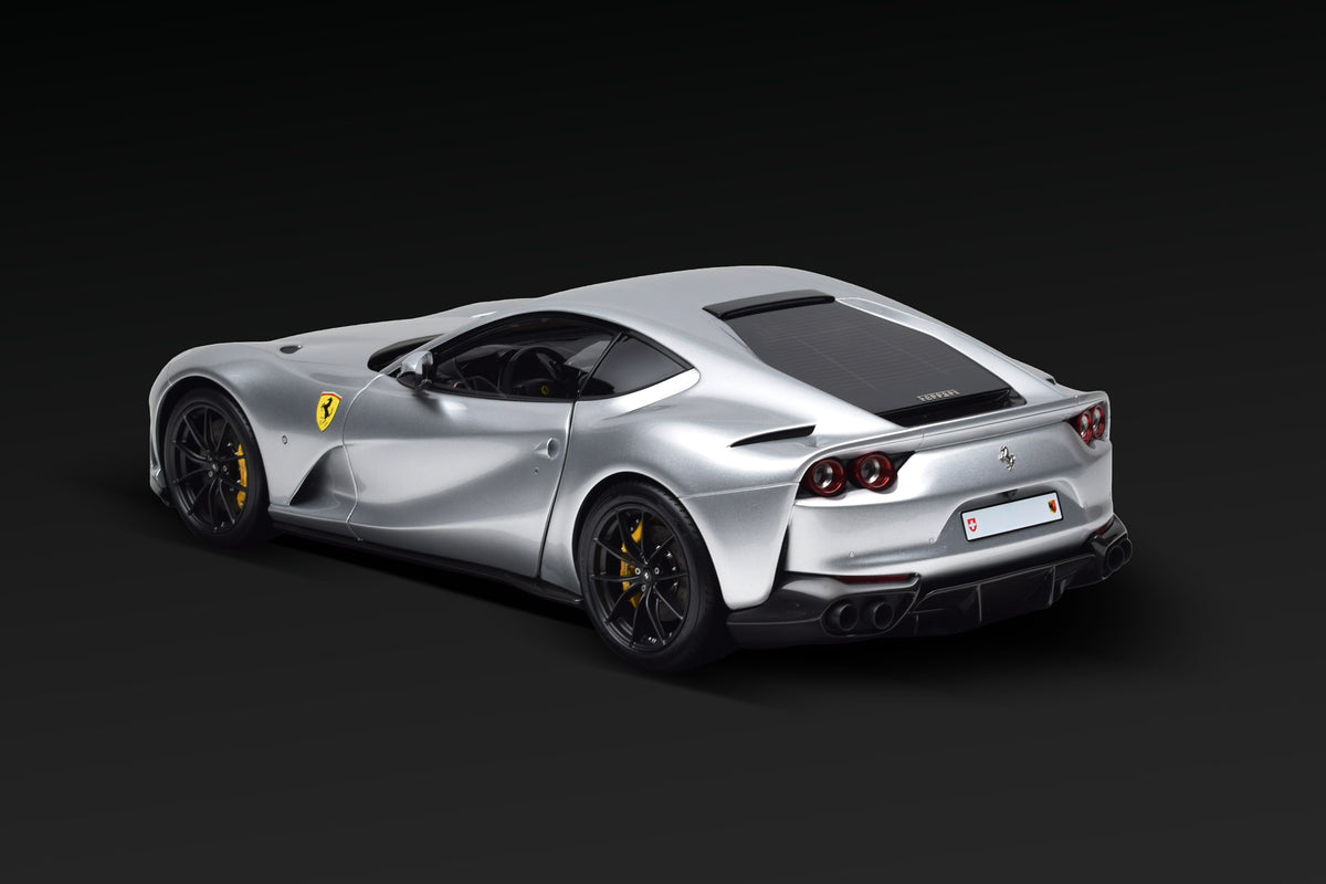 Ferrari 812 Superfast - Tailor Made