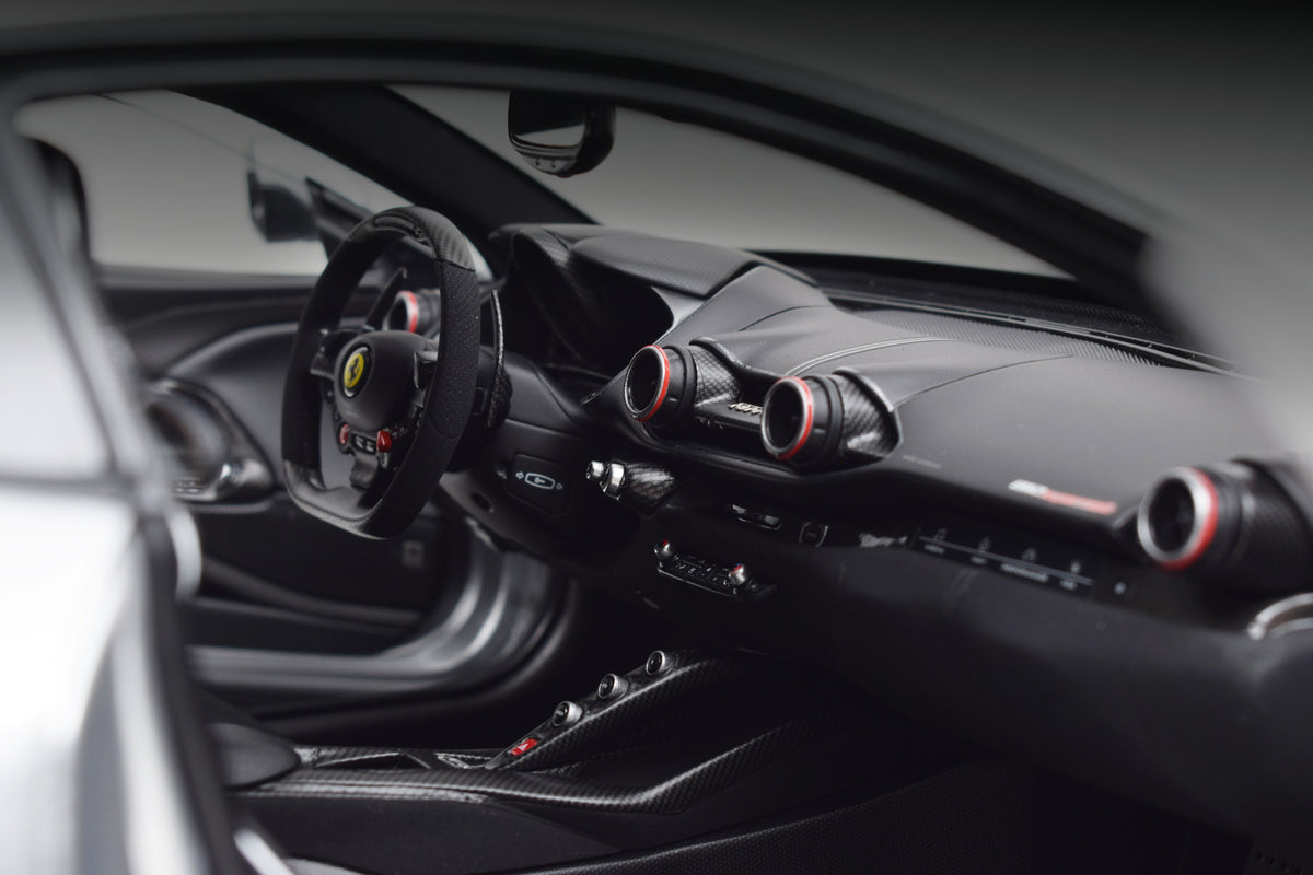 Ferrari 812 Superfast - Tailor Made