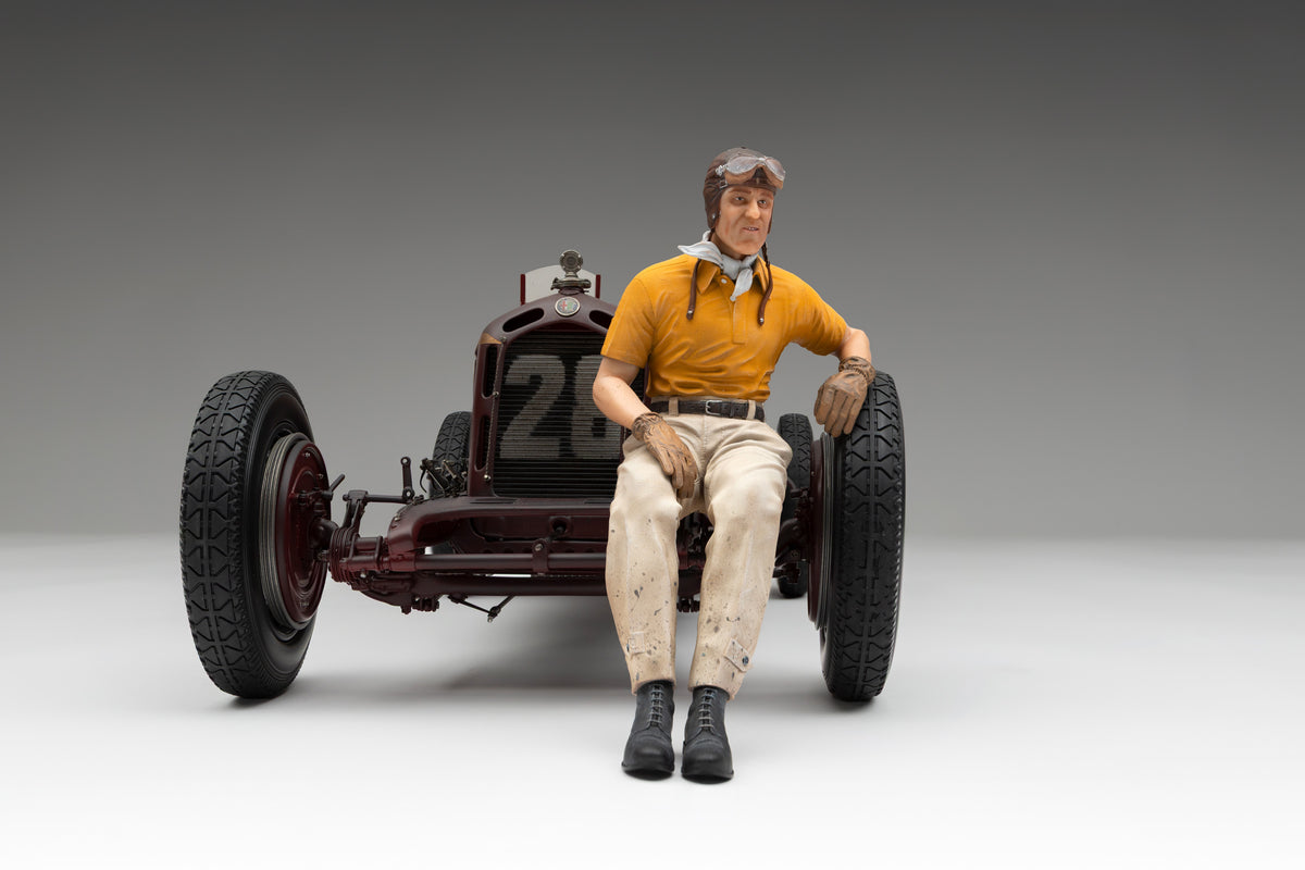 Alfa Romeo 8C 2300 "Monza" - 1932 Monaco Grand Prix Winner - Tazio Nuvolari Figure Edition at 1:8 scale by Amalgam Collection