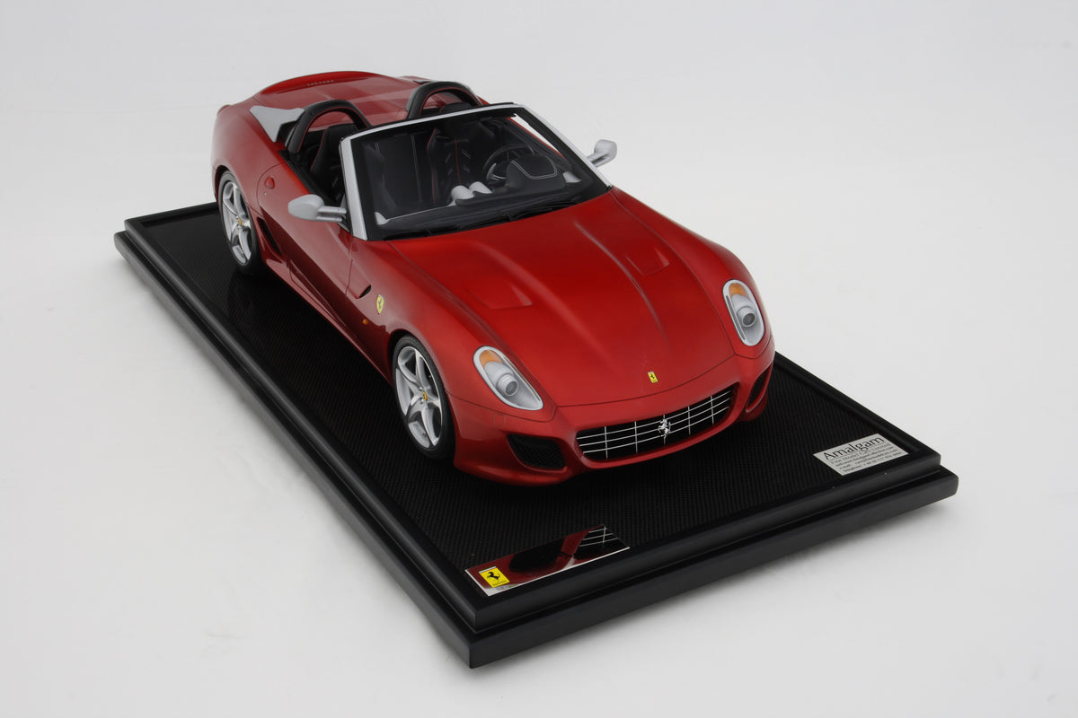 Ferrari 599 SA Aperta (2010) - Rouge