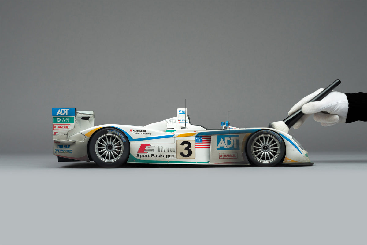 Audi R8 - 2005 Le Mans Winner - Race Weathered