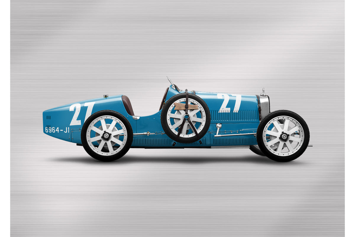 BUGATTI Type 35 - Estampe à demi-teintes sur support plat, 85 cm - Vue de profil