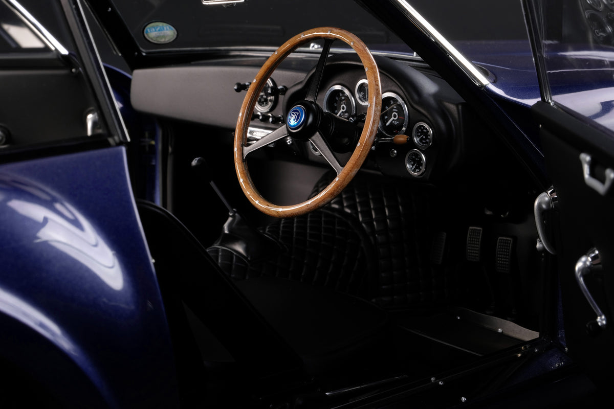 Aston Martin DB4 GT Zagato - Tailor Made