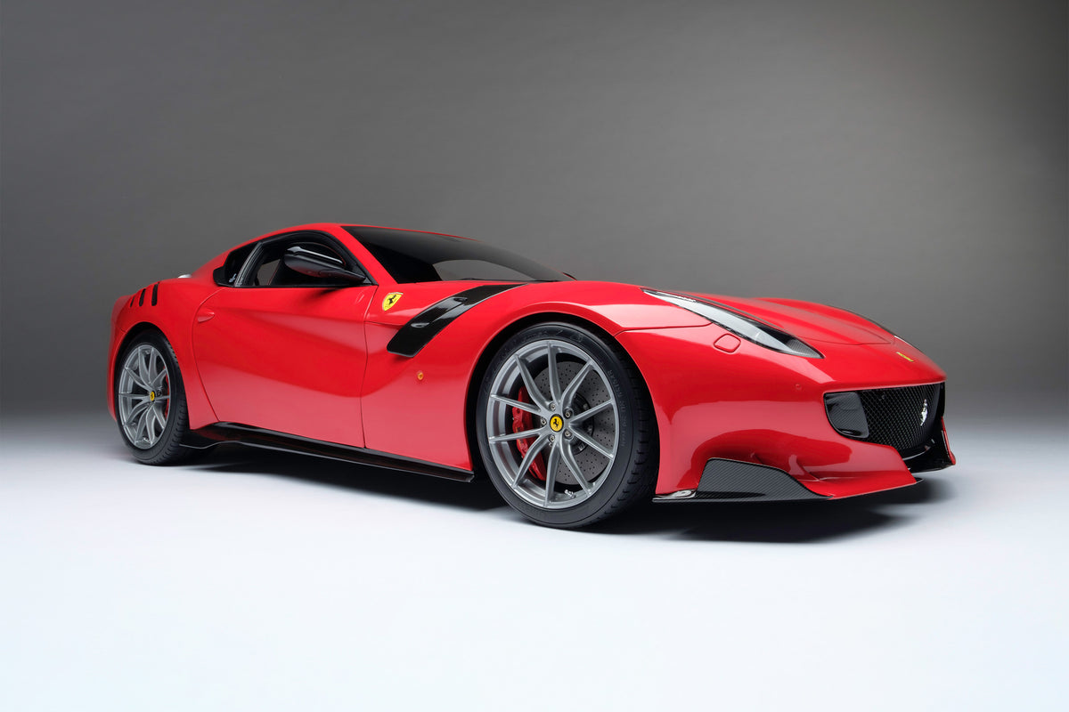 Ferrari F12 TDF (2015) - Rosso Fuoco - 1:8 scale