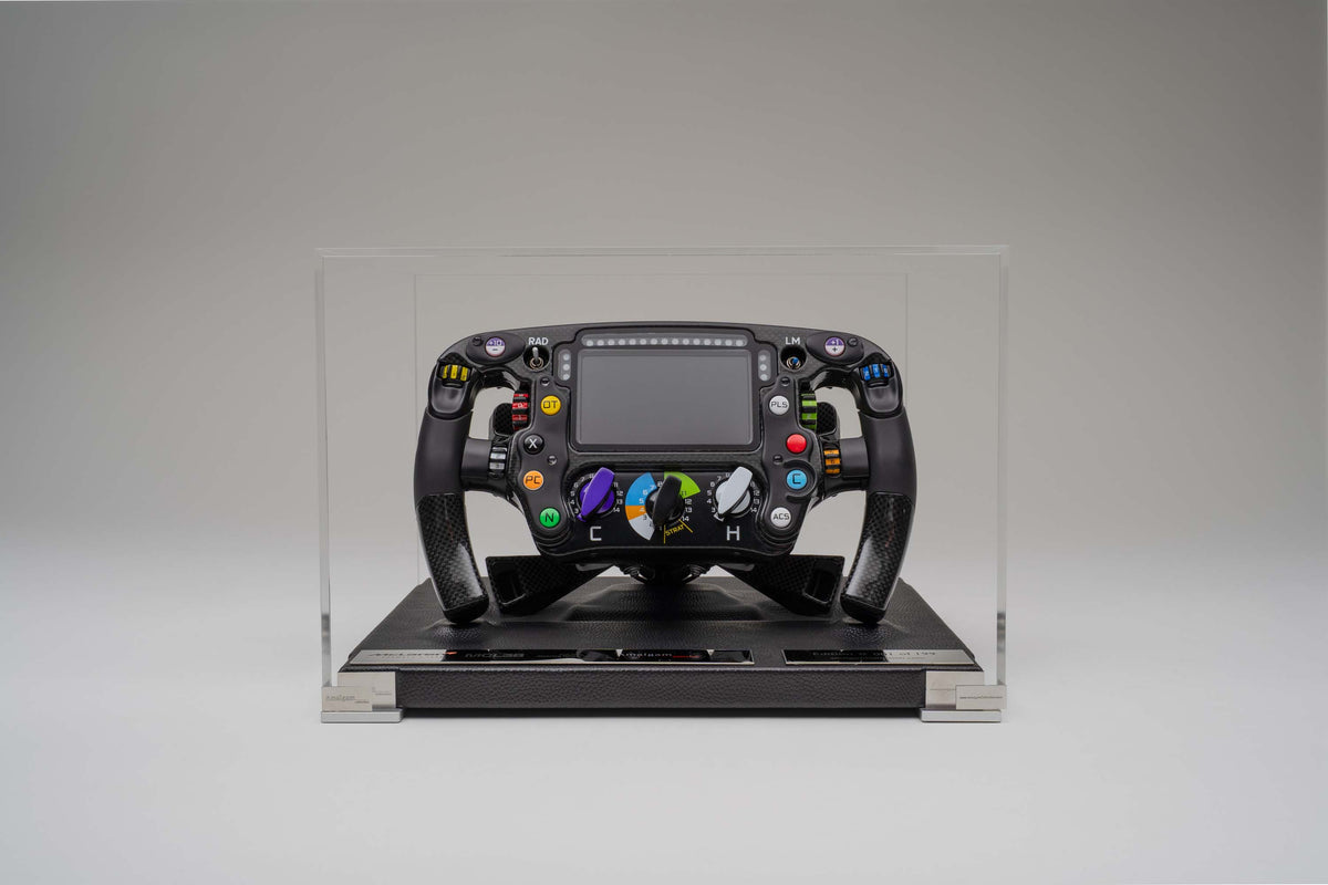 Volant McLaren MCL38 (2024)