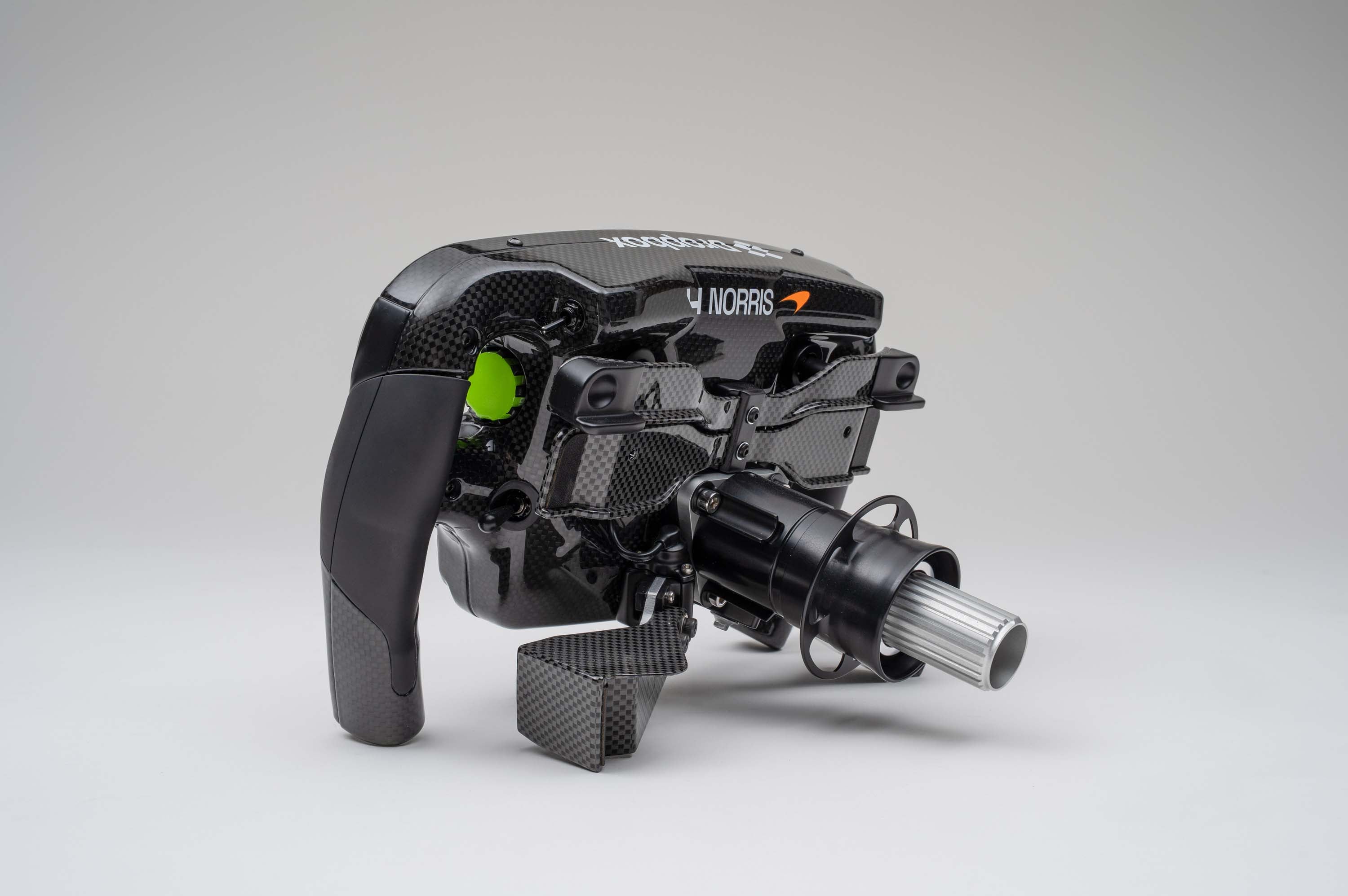 1/2 ステアリング マクラーレン F1 MCL ノリス ピアストリ 2023 1/2 ステアリング マクラーレン F1 MCL ノリス ピアストリ 2023