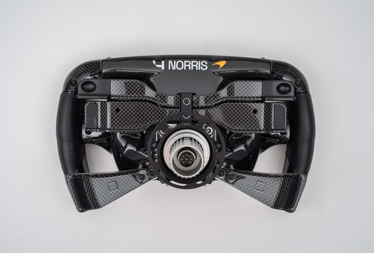 Volant McLaren MCL38 (2024)