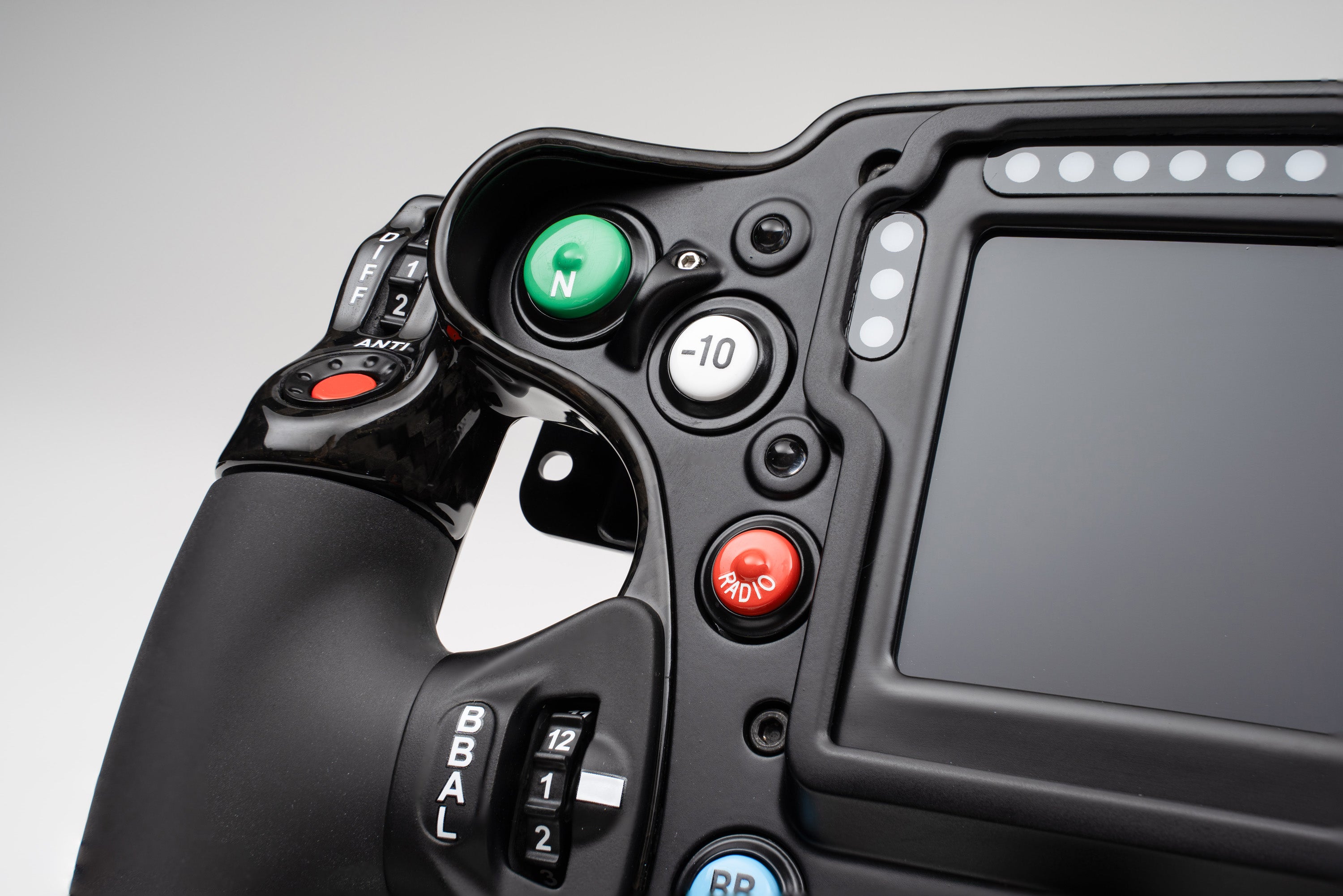 Oracle Red Bull Racing RB18 ステアリングホイール – Amalgam Collection