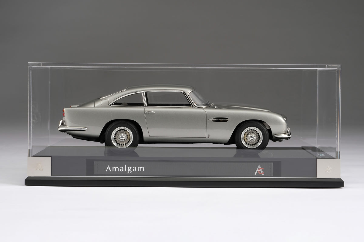 Aston Martin DB5 Vantage at 1:18 scale by Amalgam Collection 