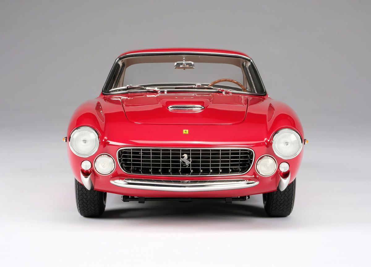 Ferrari 250 GT Lusso (1962) - Échelle 1:8