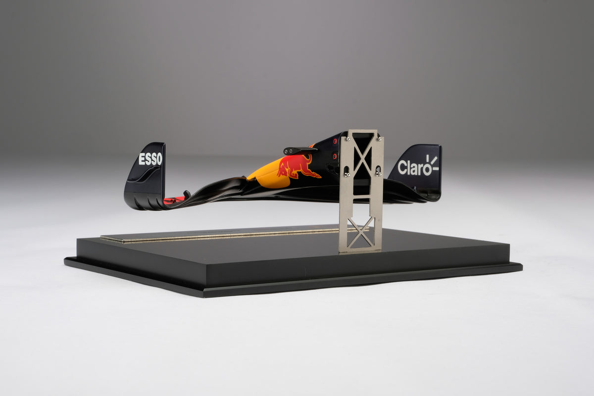 Oracle Red Bull Racing RB18 Nosecone