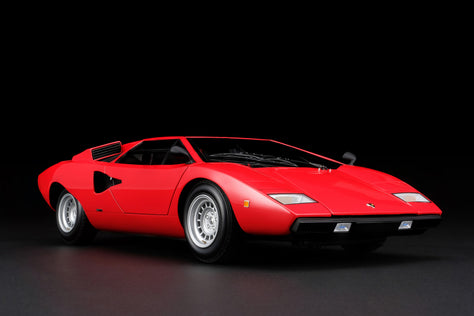 Lamborghini Countach LP400 (1974) in Rosso at 1:8 scale