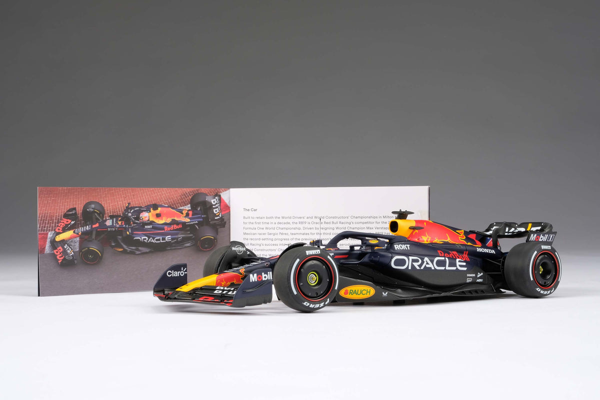 Oracle Red Bull Racing RB19 - Max Verstappen