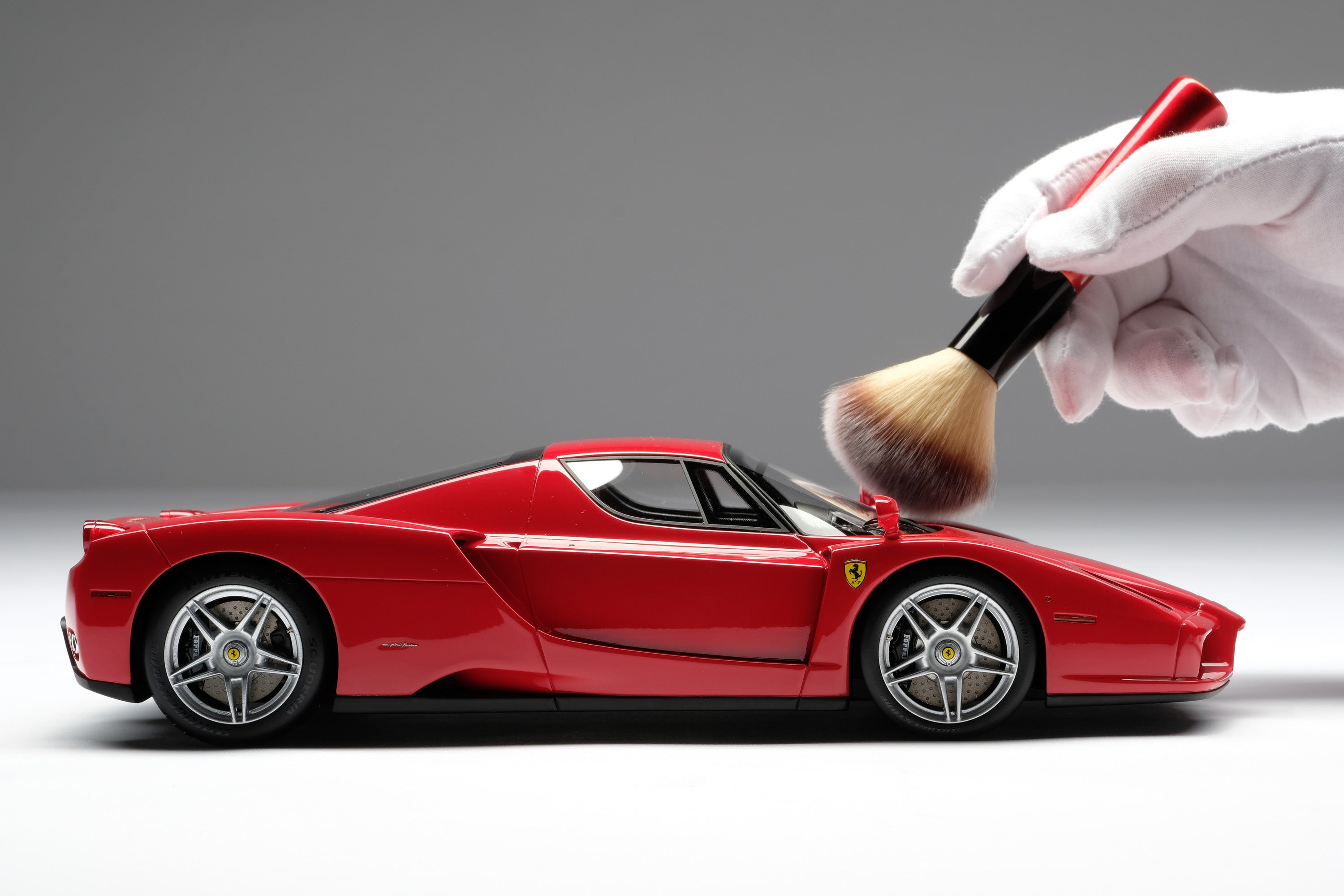 Ferrari Enzo - 1:18 scale – Amalgam Collection