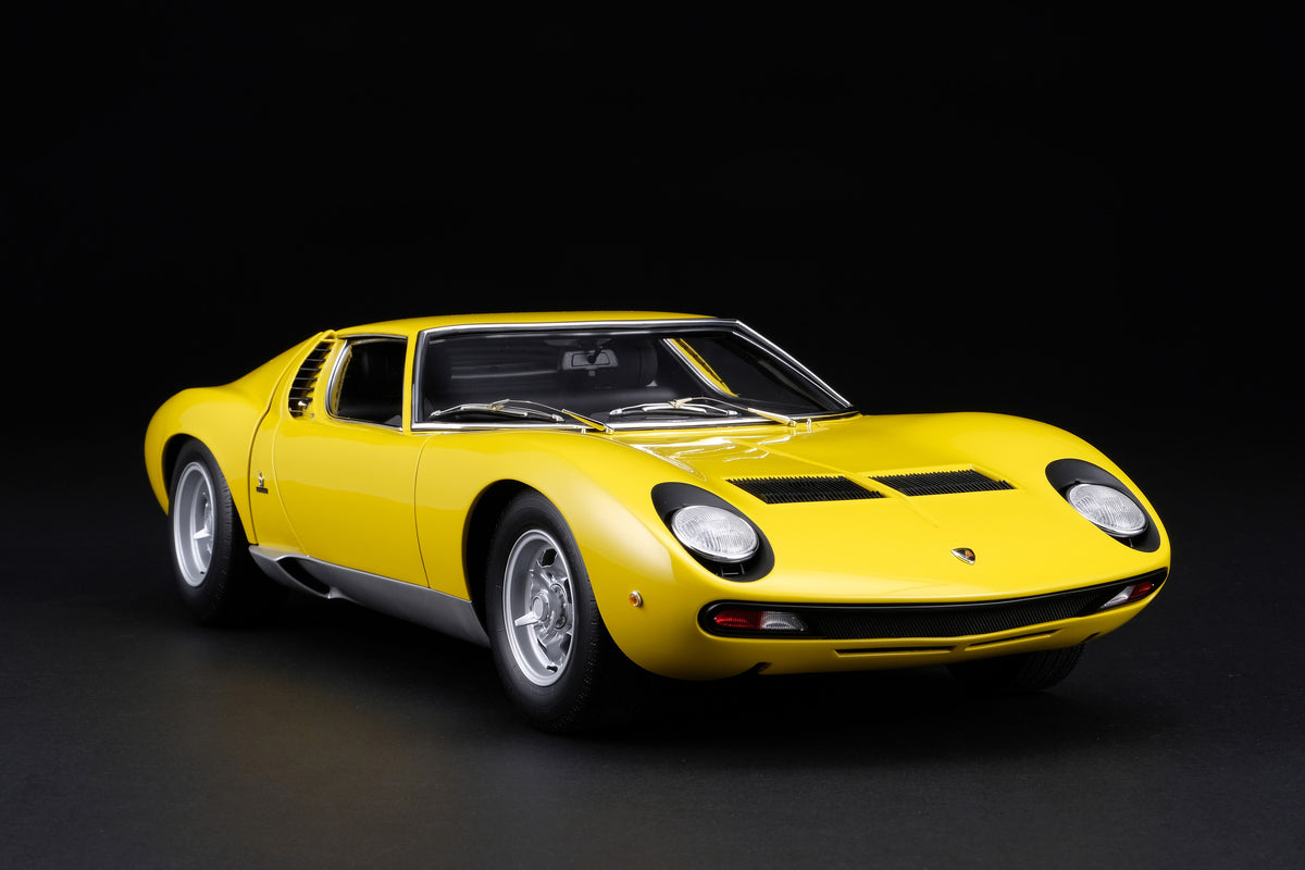 Lamborghini Miura P400 SV (1971) - Giallo - 1:8 scale