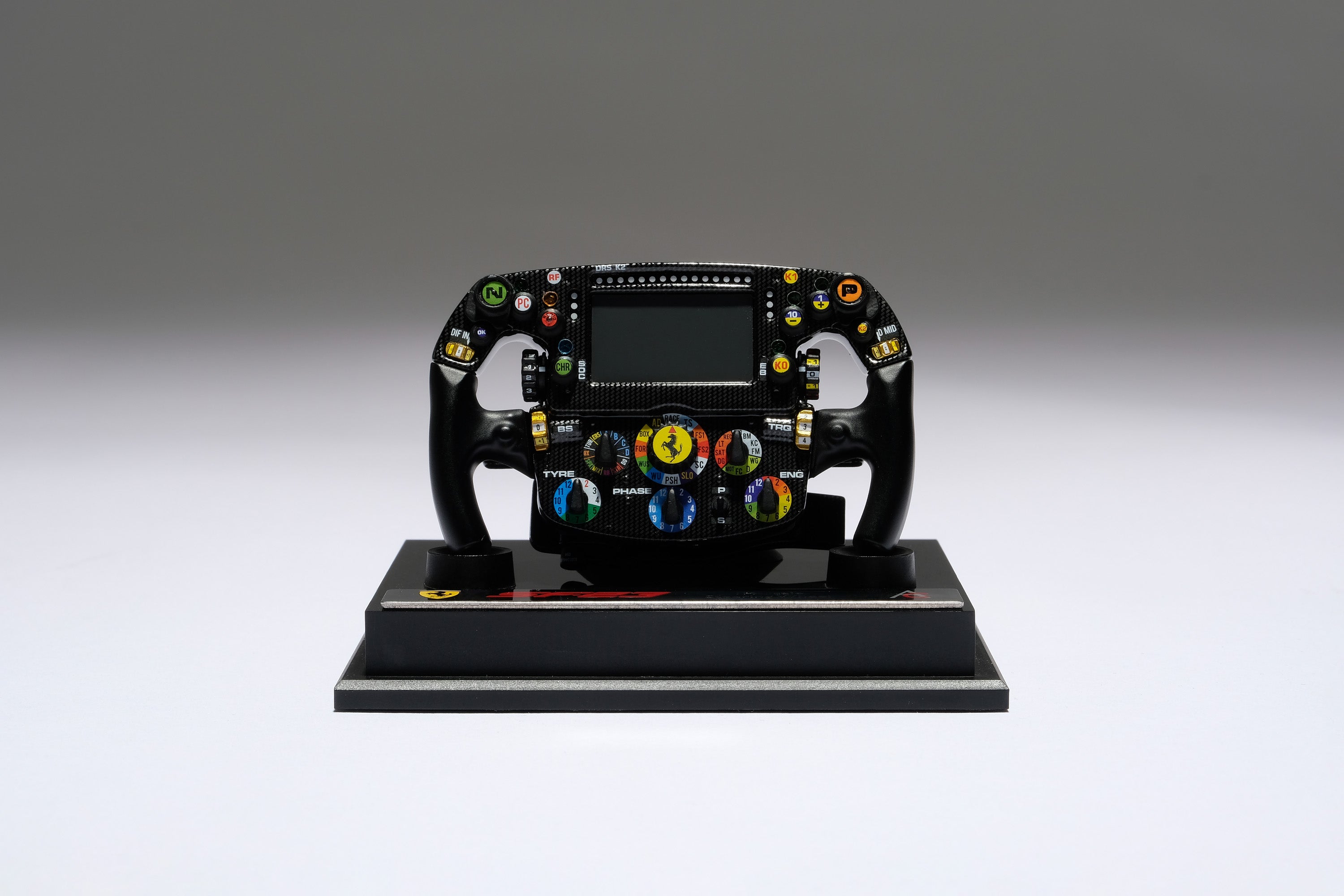 フェラーリ SF-23 (2023) ステアリング ホイール – Amalgam Collection