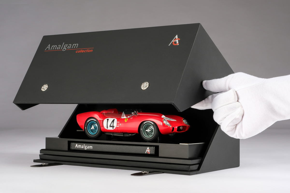 Ferrari 250 TR - 1958 Le Mans Winner - 1:18 scale model by Amalgam Collection