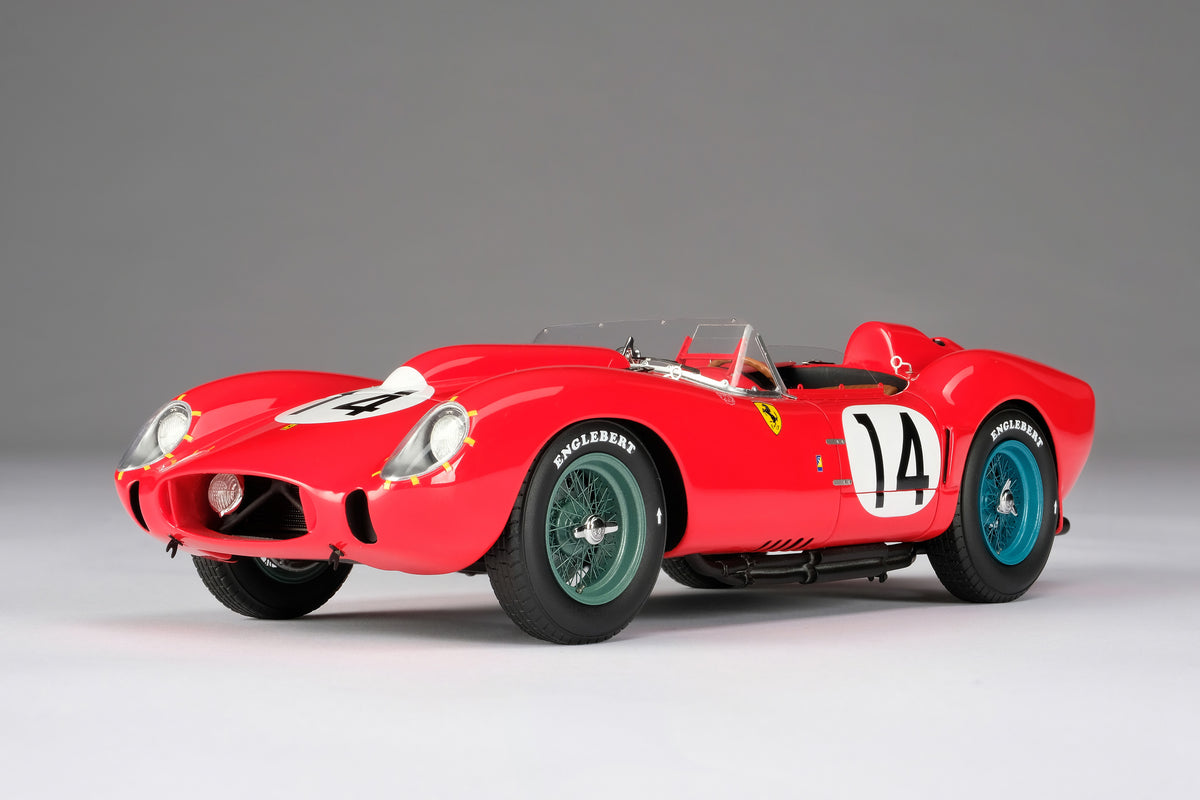 Ferrari 250 TR - 1958 Le Mans Winner - 1:18 scale model by Amalgam Collection