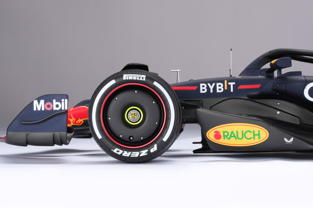 Oracle Red Bull Racing RB19 - 2023 Season Livery - Max Verstappen