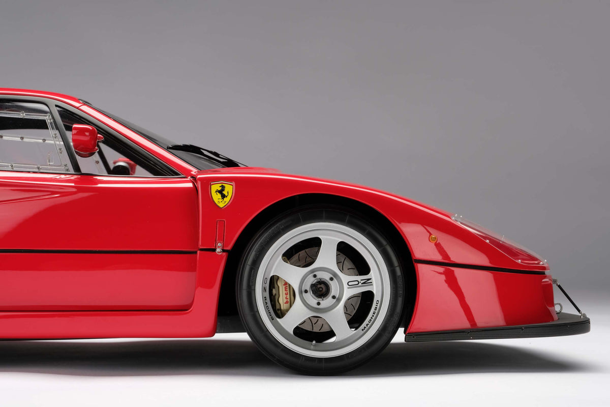 Ferrari F40 Competizione (1989) - 1:8 scale