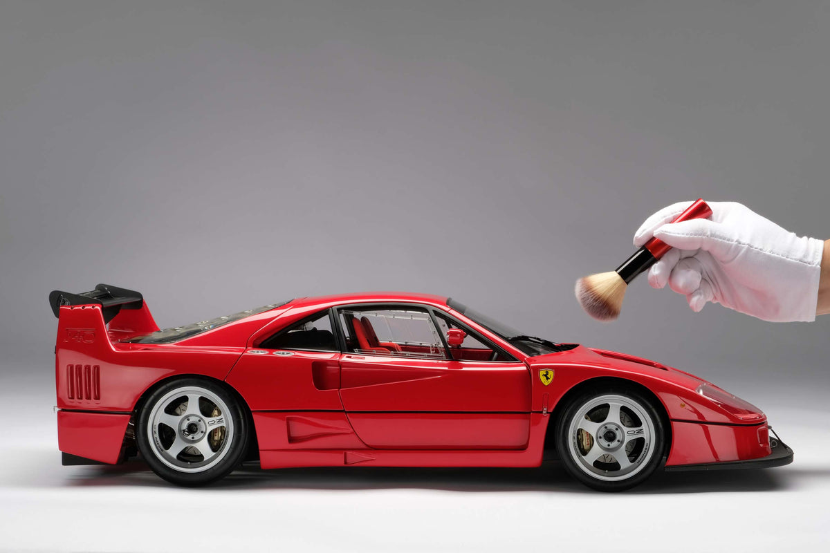 Ferrari F40 Competizione (1989) - 1:8 scale