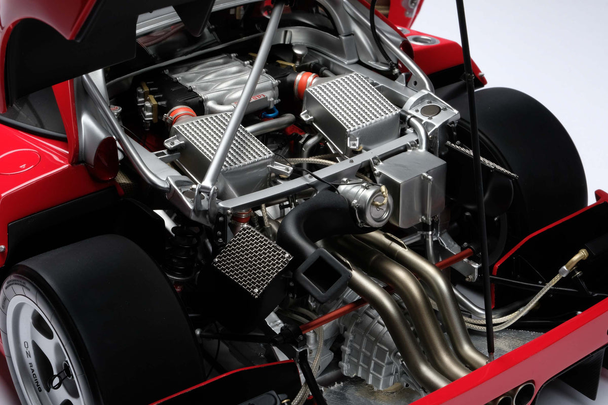 Ferrari F40 Competizione (1989) - 1:8 scale