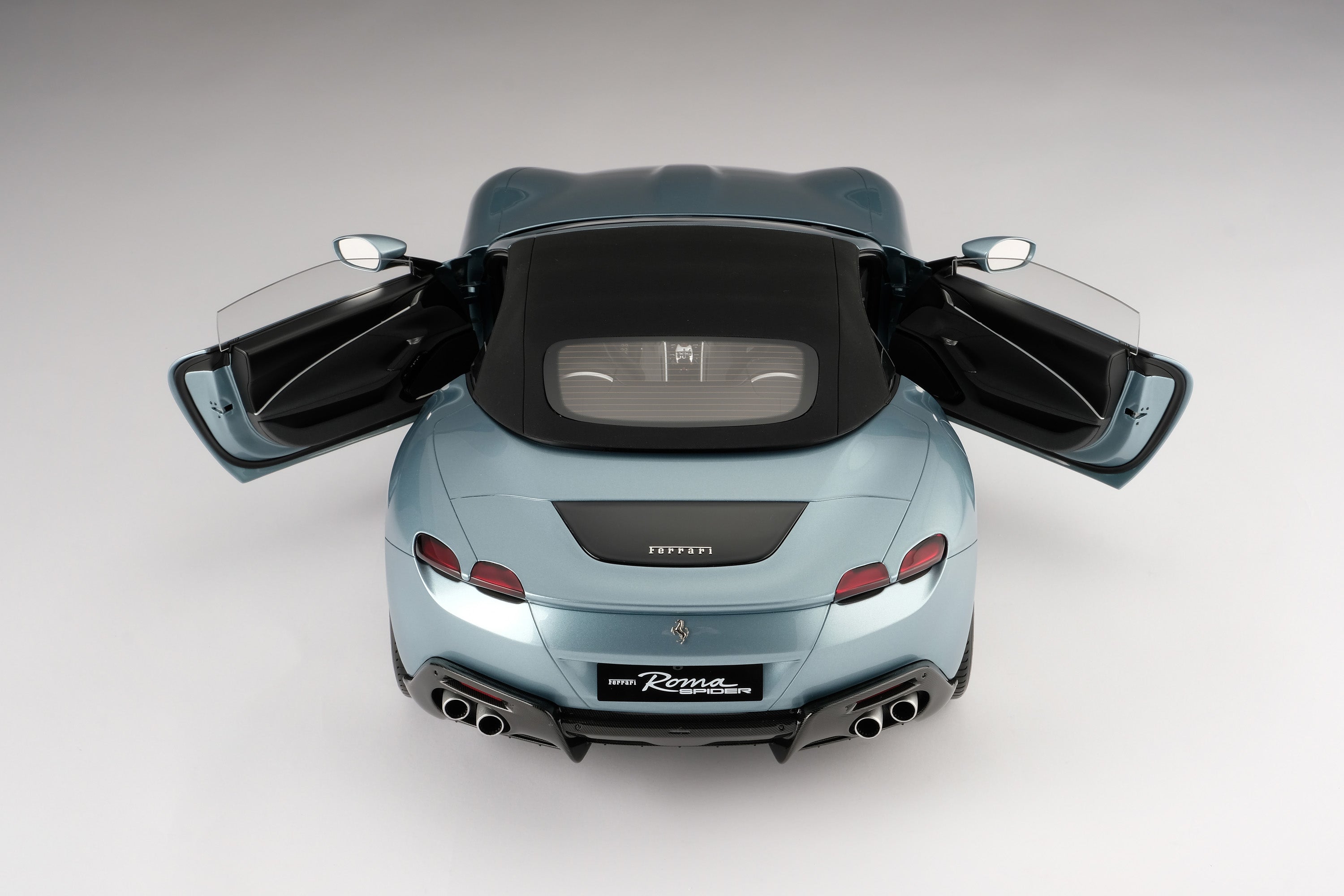 フェラーリRoma Spider – Amalgam Collection