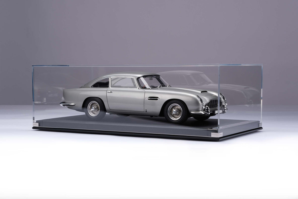 Aston Martin DB5 Vantage (1964)