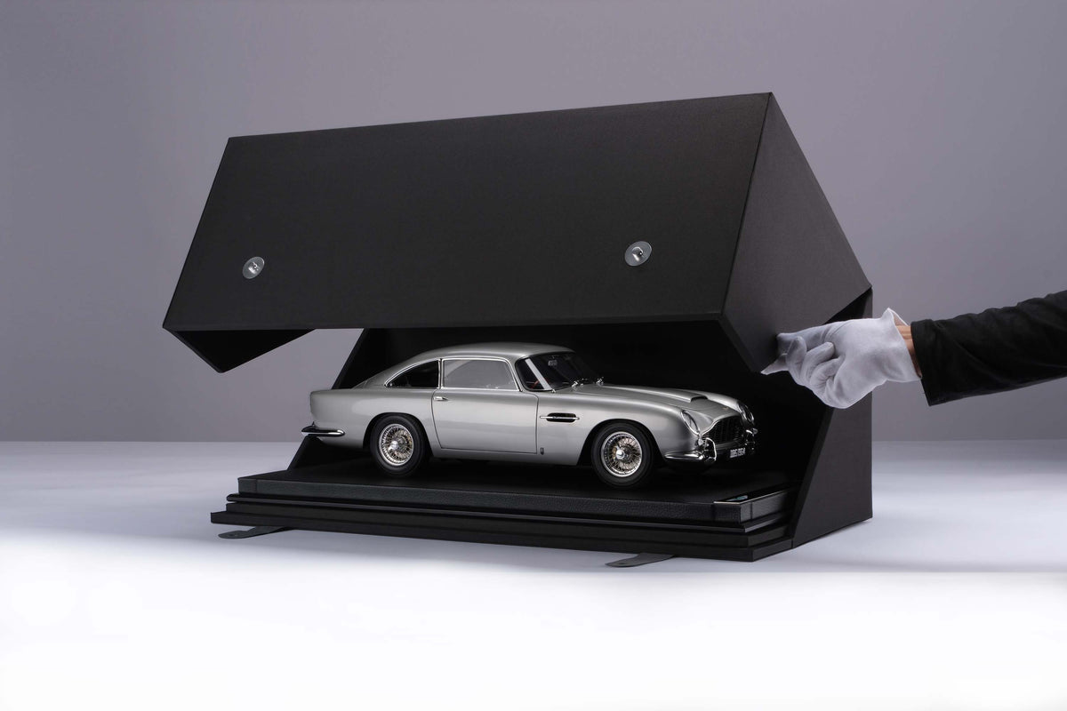 Aston Martin DB5 Vantage (1964)