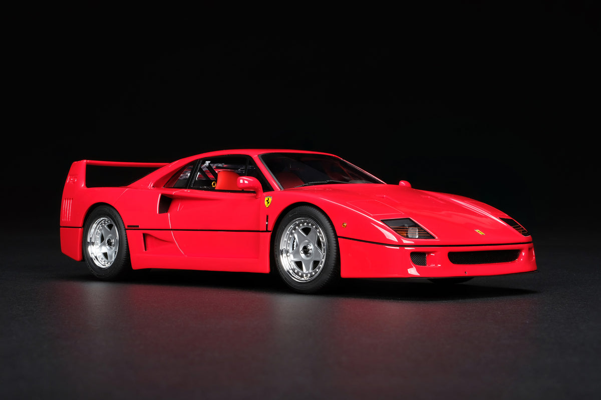 Ferrari F40 - Rosso Corsa - 1:18 scale