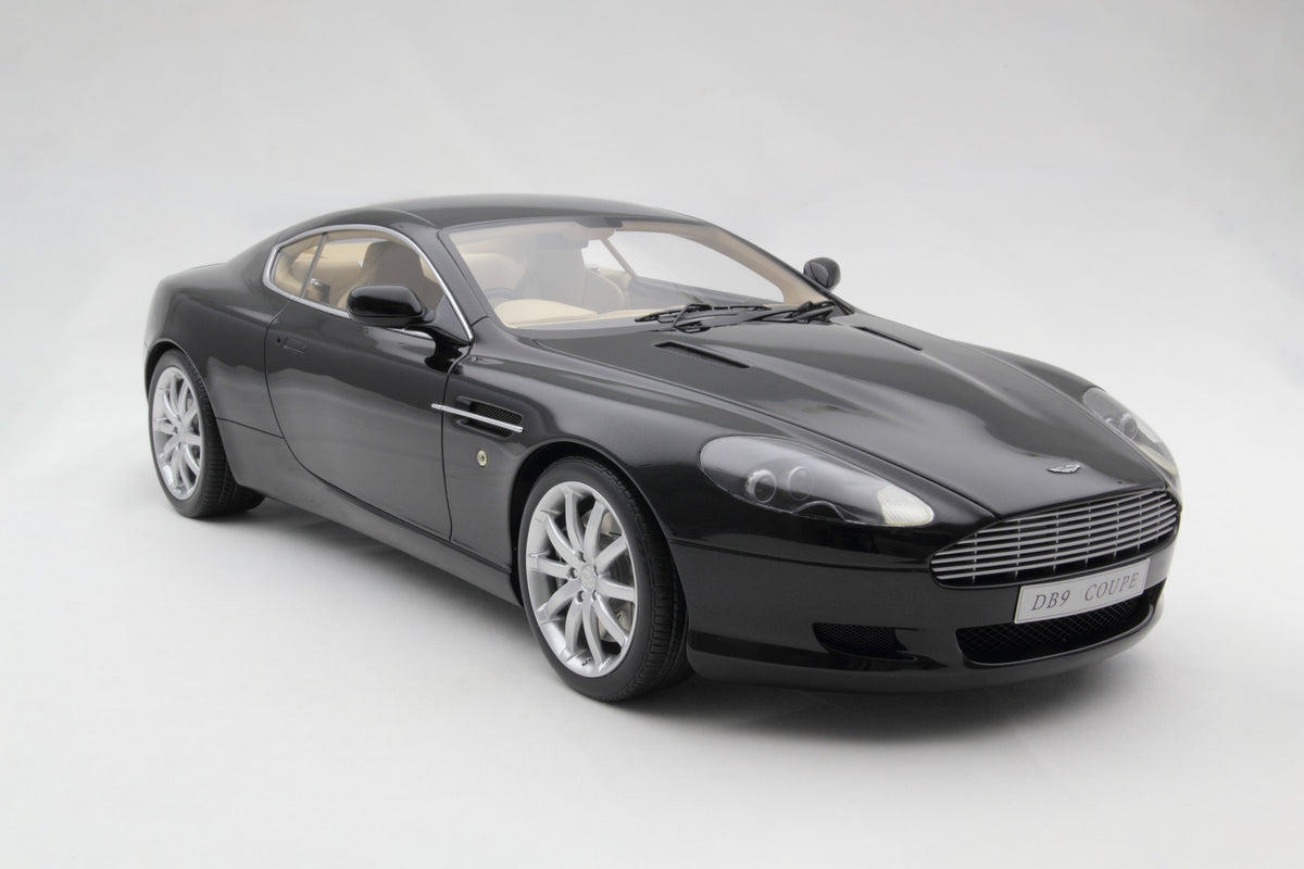 Aston Martin DB9 (2003) - Tailor Made