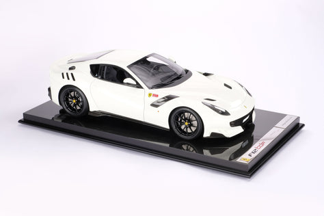 Ferrari F12 TDF (2015)