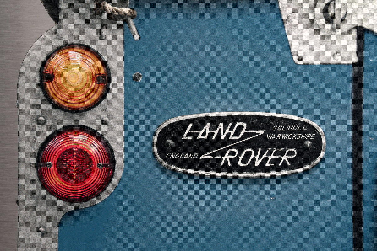 Land Rover Série 2a - Impression sur support plat en demi-teintes, 60 cm - Détail du feu arrière