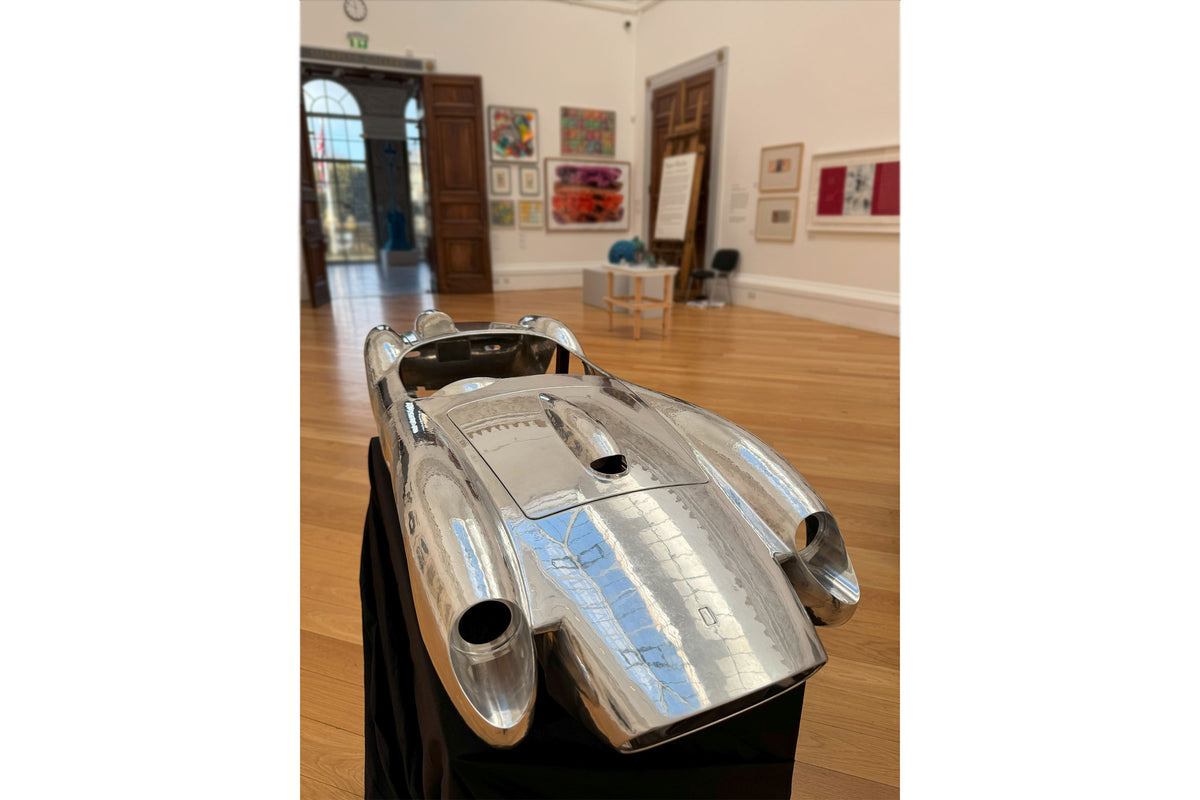 Réplique de la Ferrari 250 TR à carrosserie en aluminium - Finition martelée